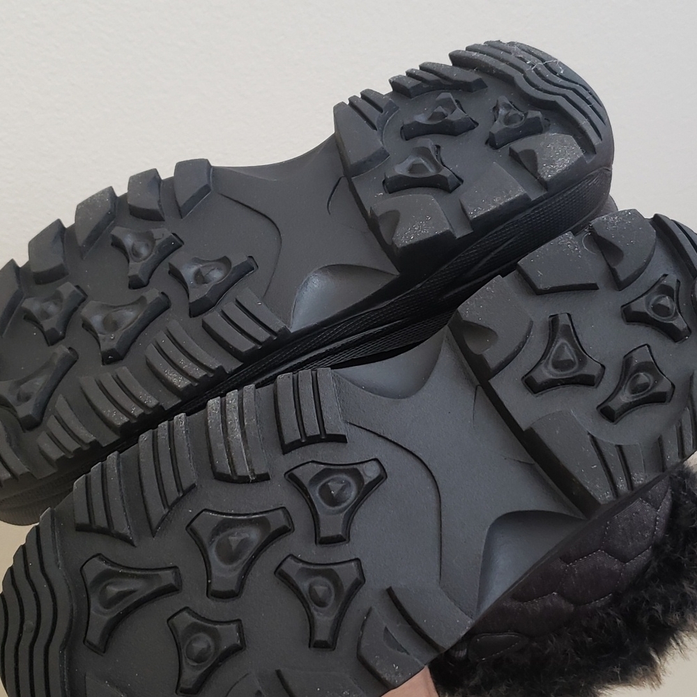 Ice Fields Puff Boots - Picture 8 of 8